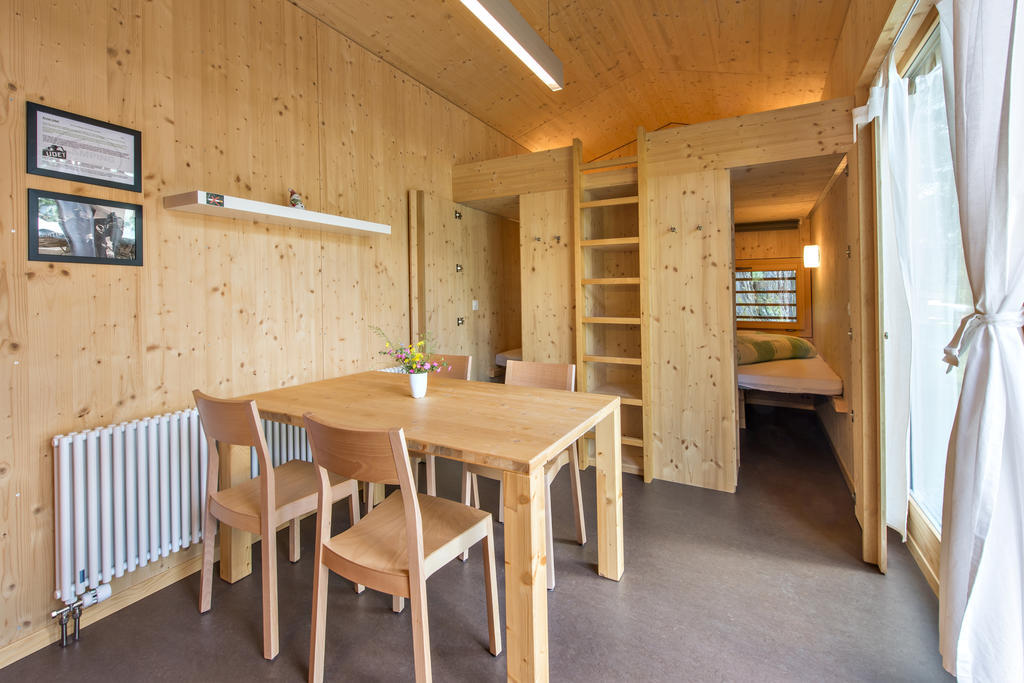 Hotel Camping Gravatscha Samedan Zimmer foto
